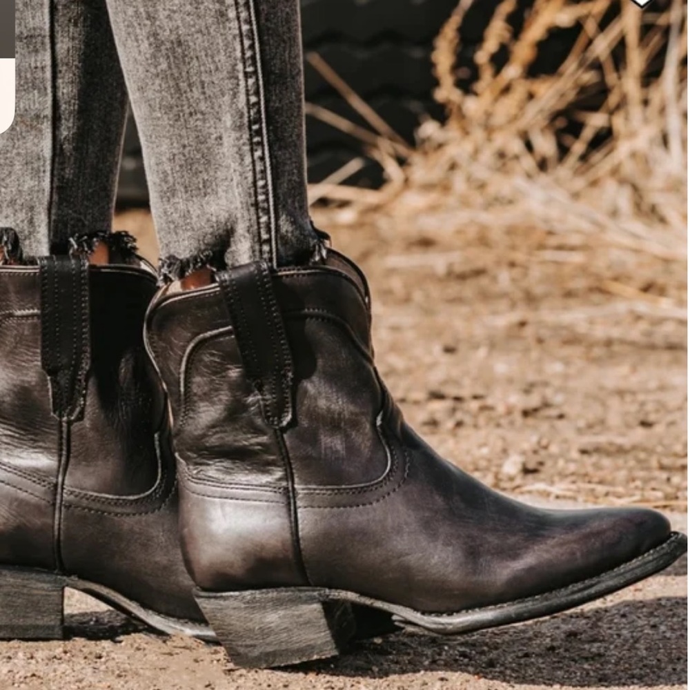 ✨Freebird Zamora New Cowboy Ankle Boots Steven Madden